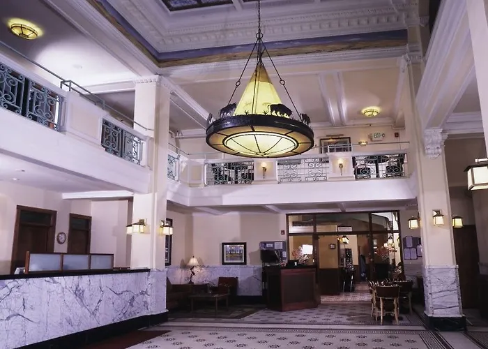 Historic Plains Hotel 3*